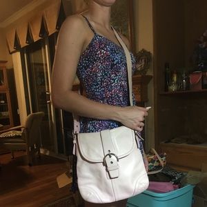 EUC Authentic Coach Leather Handbag